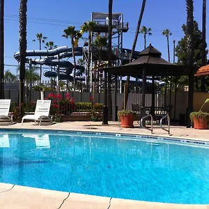 & 3* Buena Park